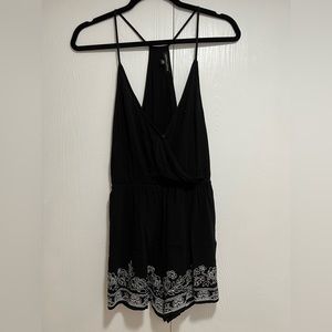 Kendall & Kylie - Romper - Black/White - Small